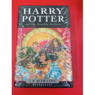 J.K. Rowling - Harry Potter and the Deathly Hallows (Bloomsbury Edition)