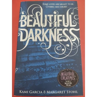 Kami Garcia and Margaret Stohl - Beautiful Darkness